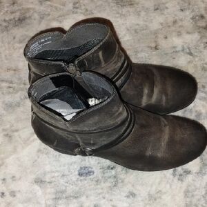 Maya Black Leather Ankle Boots